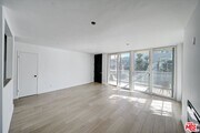 Photo - 15 Spinnaker St Unit 101