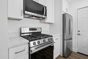 Studio, 1BA - 500SF - Kitchen - 1022 Tait St