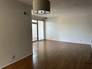Photo - 609 S El Molino Ave Unit 609