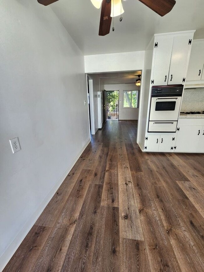 Photo - 1 Month FREE!! Gated Community - Spacious 2 bdrm unit in La Mesa