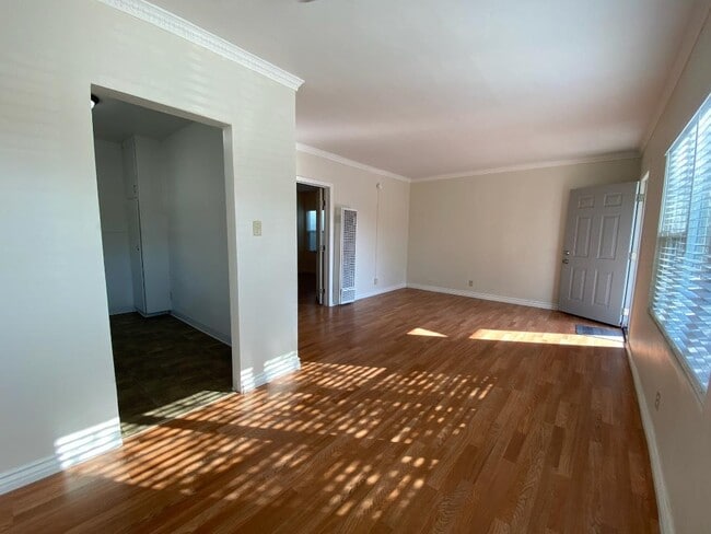 DINING ROOM TO LIVING ROOM - 11162 Culver Blvd Unit 1
