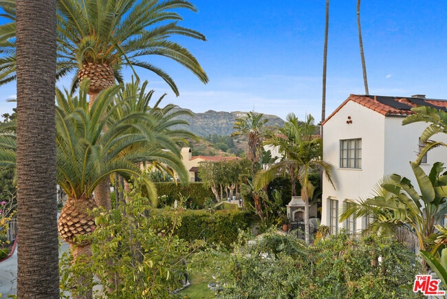 Photo - 6717 Whitley Terrace