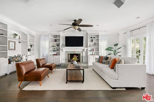 Photo - 11217 Kling St