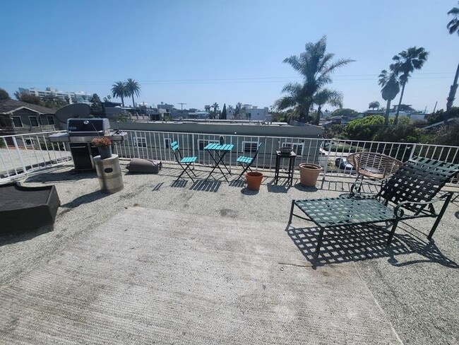 Photo - 2611 Ocean Ave