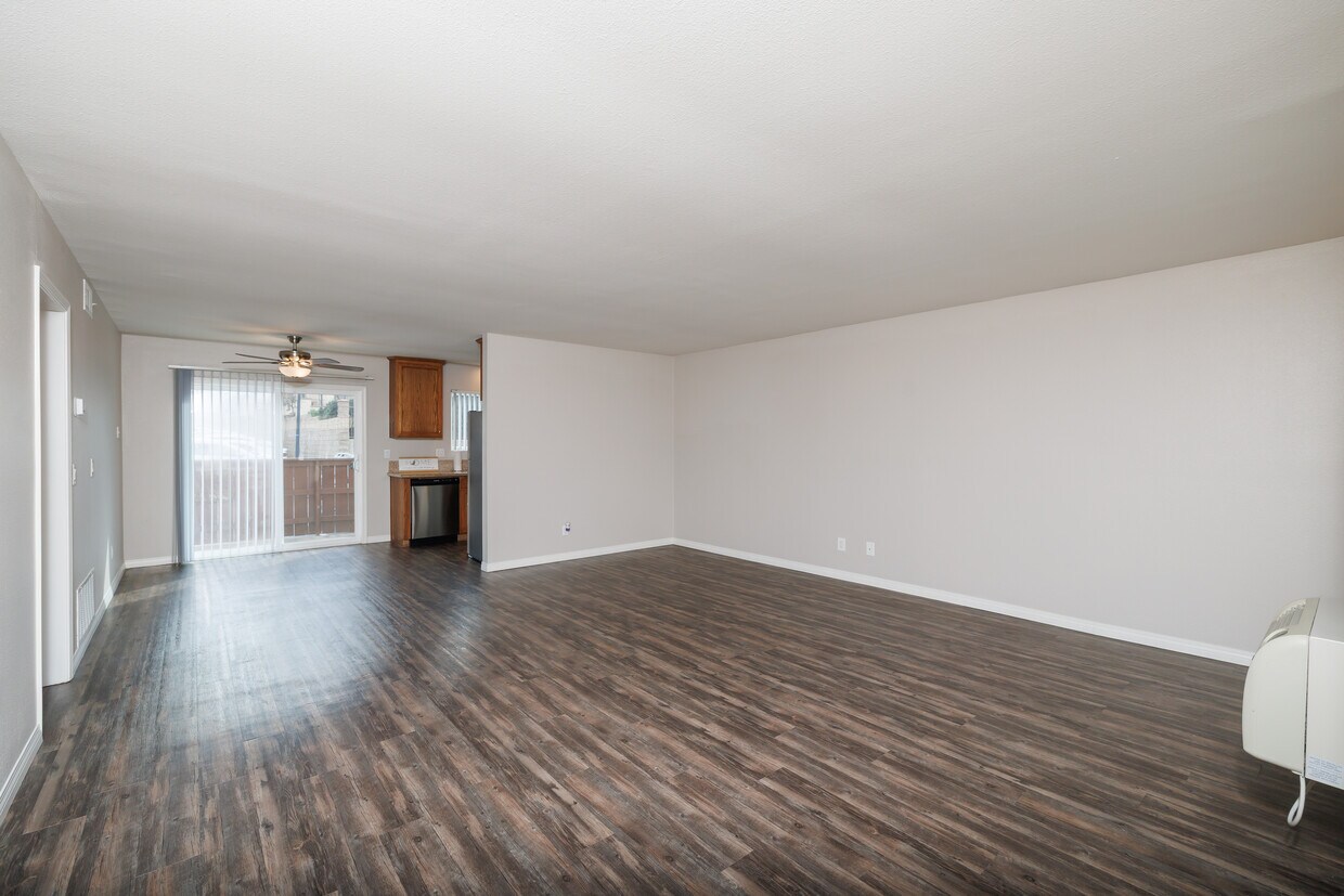 3D Tour - Town Center Apartments