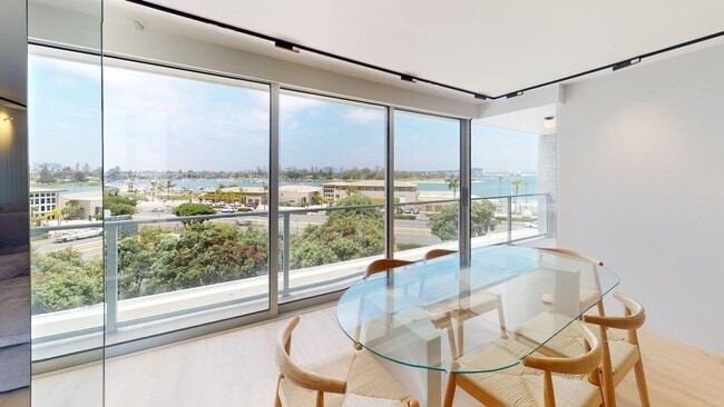 Building Photo - VACATION - 1820 ADM # 308 Unit 1