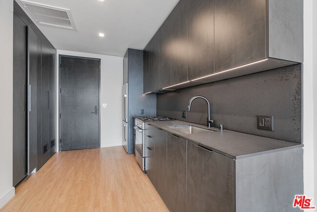 Photo - 3688 Overland Ave Unit 322