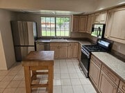 Photo - 316 Cambridge Dr
