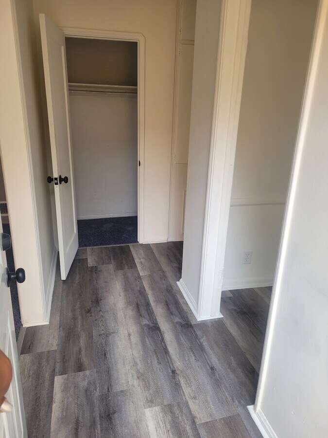 Photo - 1043 Meadowbrook Ave Unit 1043