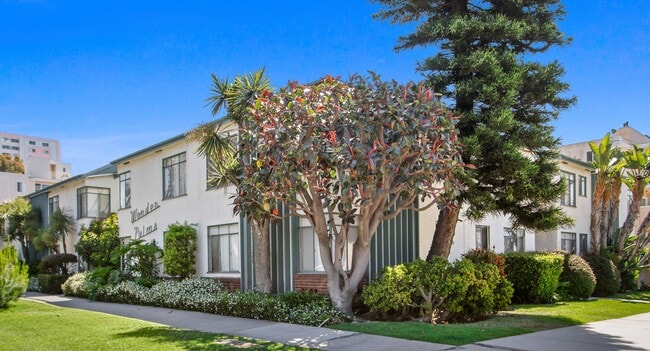 Building Photo - 500 California Ave, North of Wilshire in Santa Monica. 5 blocks to the beach