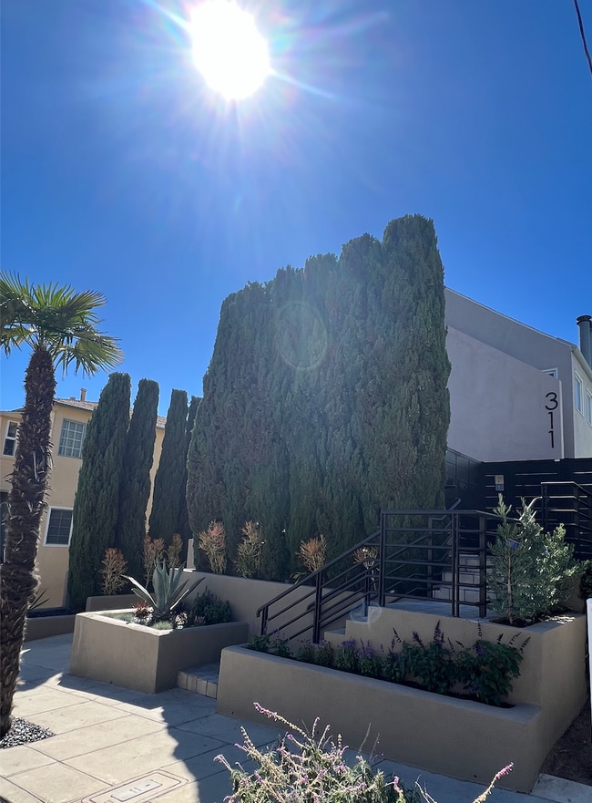 Photo - 311 Hill St Unit 2