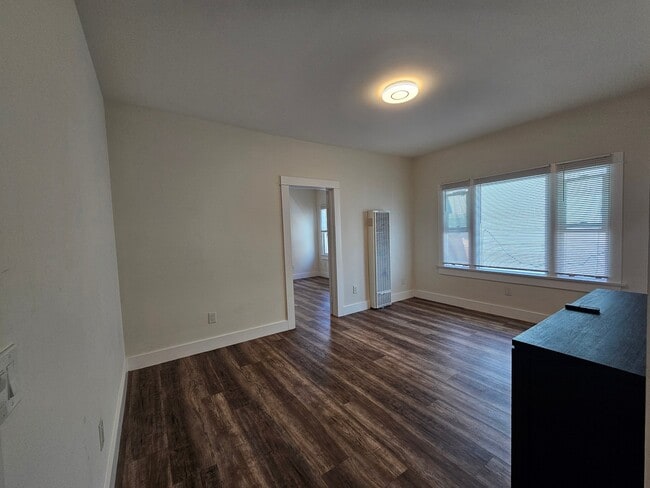 Photo - 740 Lime Ave Unit c