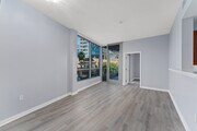 Photo - 253 Tenth Ave Condo