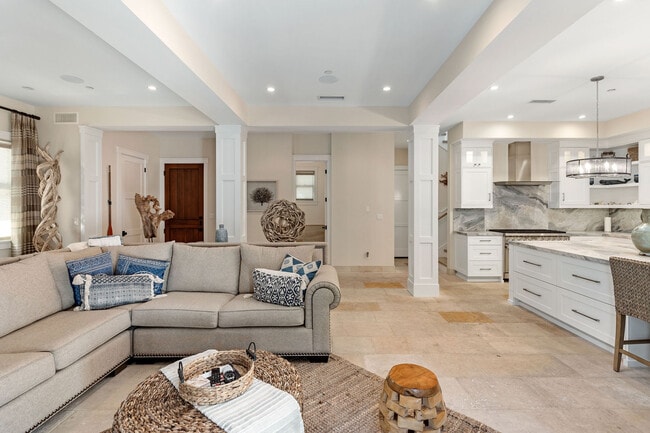 Photo - 706 S Catalina Ave