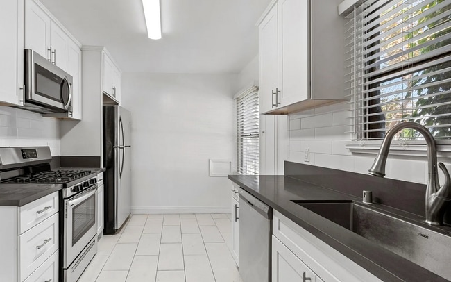 Photo - 5427 Kinston Ave Unit 5427