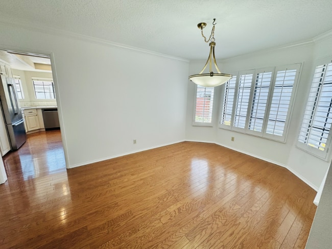 Photo - 28385 Borgona