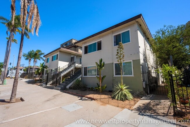 Photo - 551 22nd St