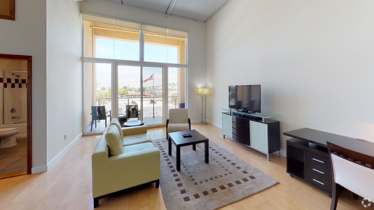 3D Tour - TENTEN Oceanside