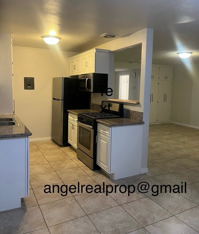 Photo - 375 Vernon Drive