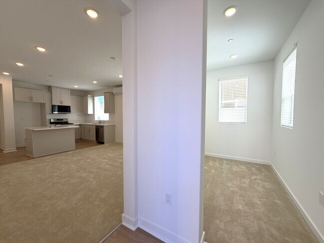 Photo - Brand New Construction in River Terrace Development!