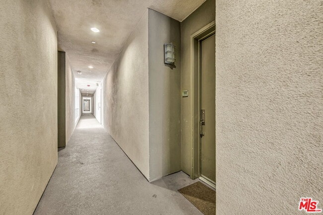 Photo - 4211 Redwood Ave Unit 304