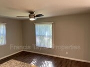 Photo - 218 W 8th Ave