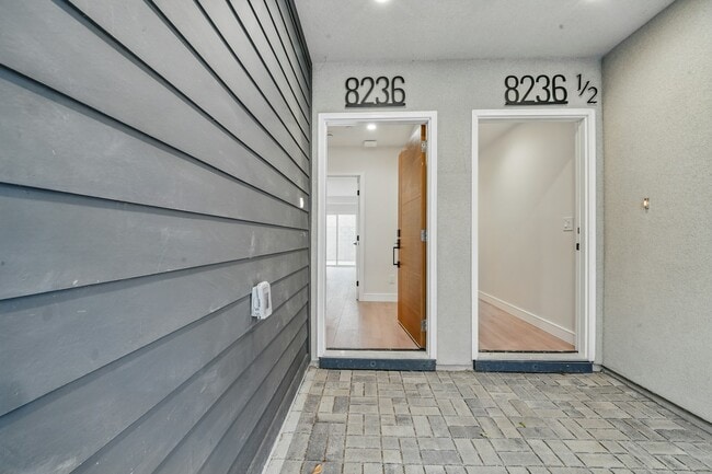 Photo - 8234 Blackburn Ave Townhome