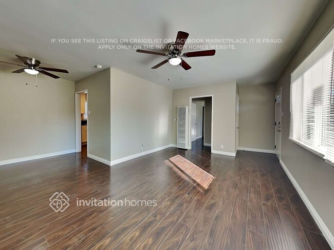 Photo - 2229 Wesleygrove Ave