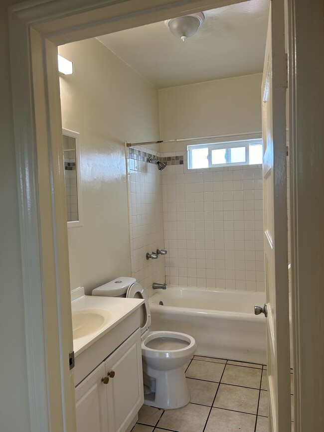 Photo - 640 N Vista St Unit 640