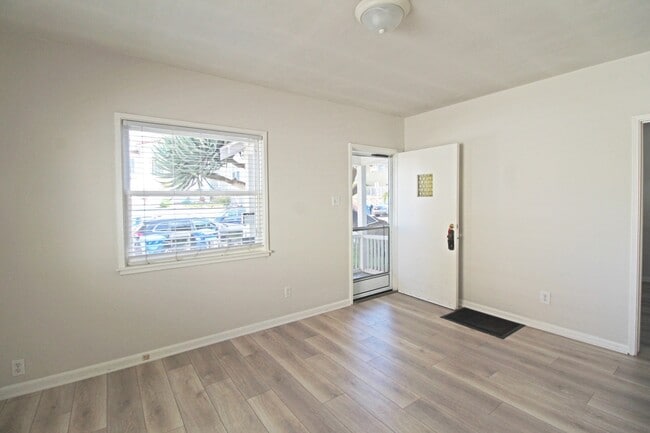 Photo - 1018 7th St Unit 1018