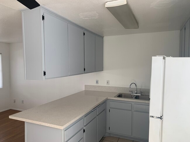 Photo - 147 S Avenue 56
