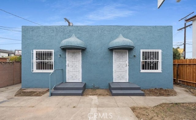 Photo - 456 W 59th Pl