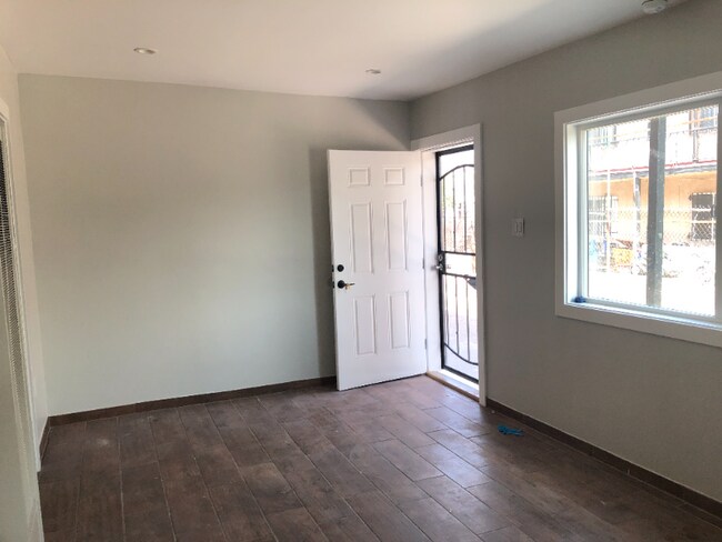 Photo - 11818 Main St Unit 3