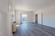 Photo - 4915 San Vicente Blvd Unit 2