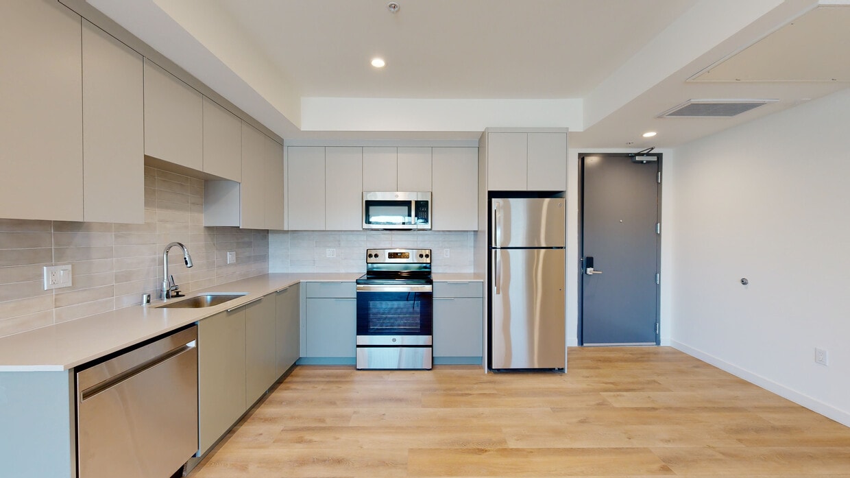 3D Tour - E on Adams