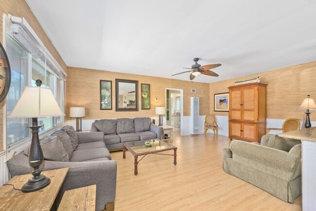 Photo - 1727 W Balboa Blvd Unit 1