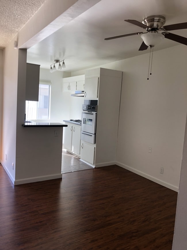 Photo - Shamrock Apartments