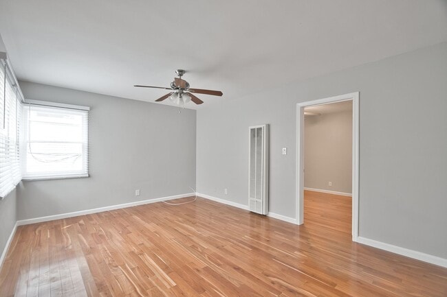 Photo - r221 39th Unit 221