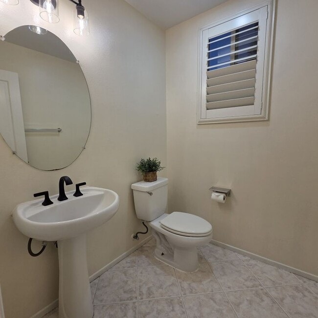 Photo - 61 Dovecreek