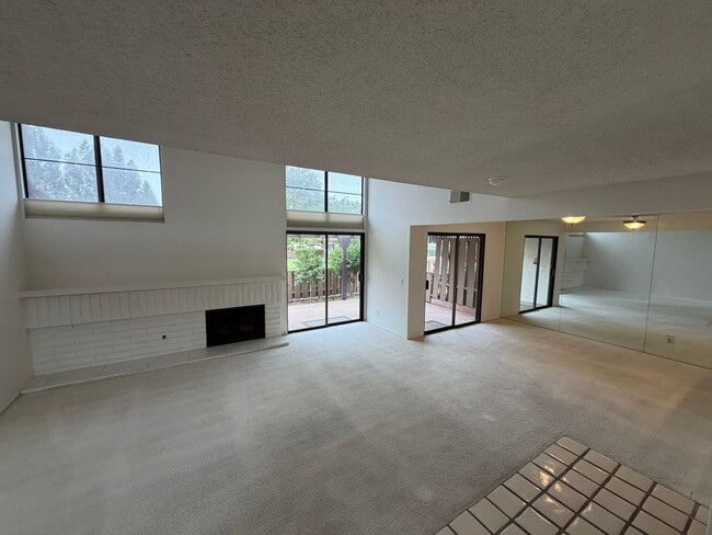 Photo - 4569 Foxenwood Ln