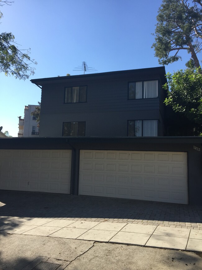 Building Photo - 7033 Ramsgate Pl Unit A