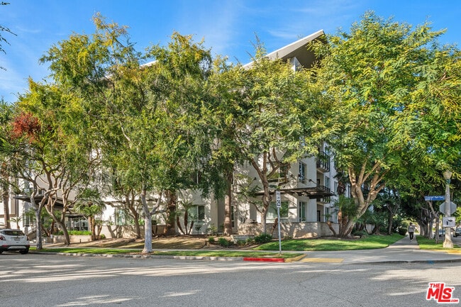 Photo - 6400 Crescent Prk E Unit 217