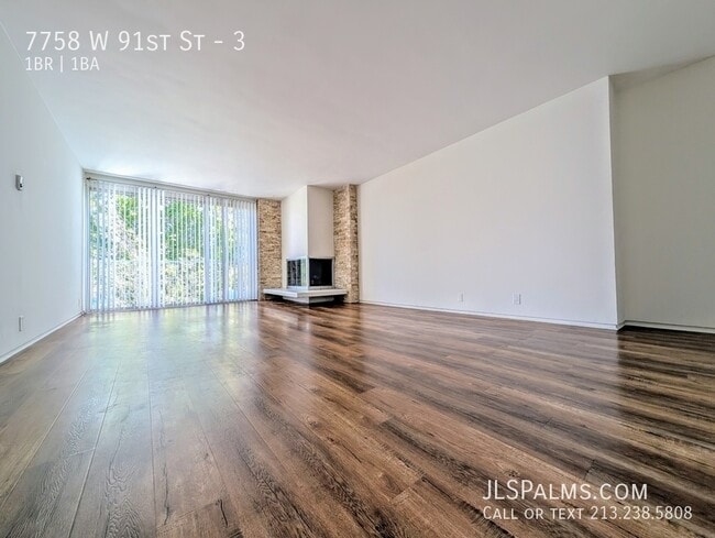 Building Photo - 7758 W 91st St Unit 3 Rental