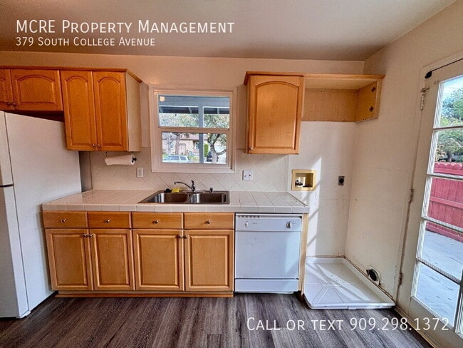 Photo - 379 S College Ave