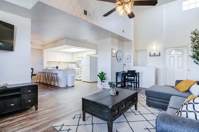 Photo - Bayview Hills – Military Housing