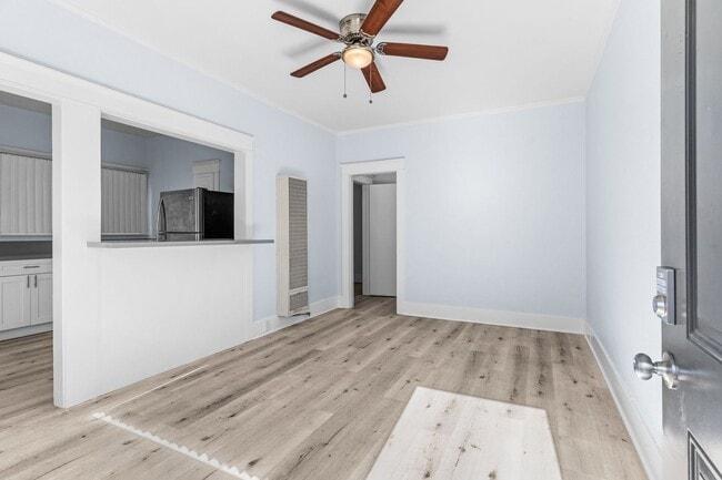 Photo - 1819 E 7th St Unit 1819 1/2