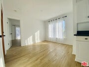 Photo - 651 Angelus Pl Unit B