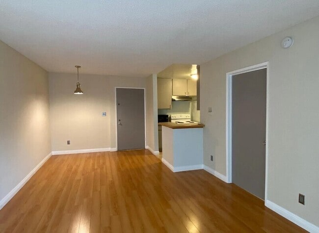 Photo - 320 S Ardmore Ave Unit APT 101