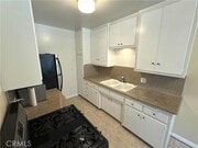 Photo - 1325 E 7th St Unit 2