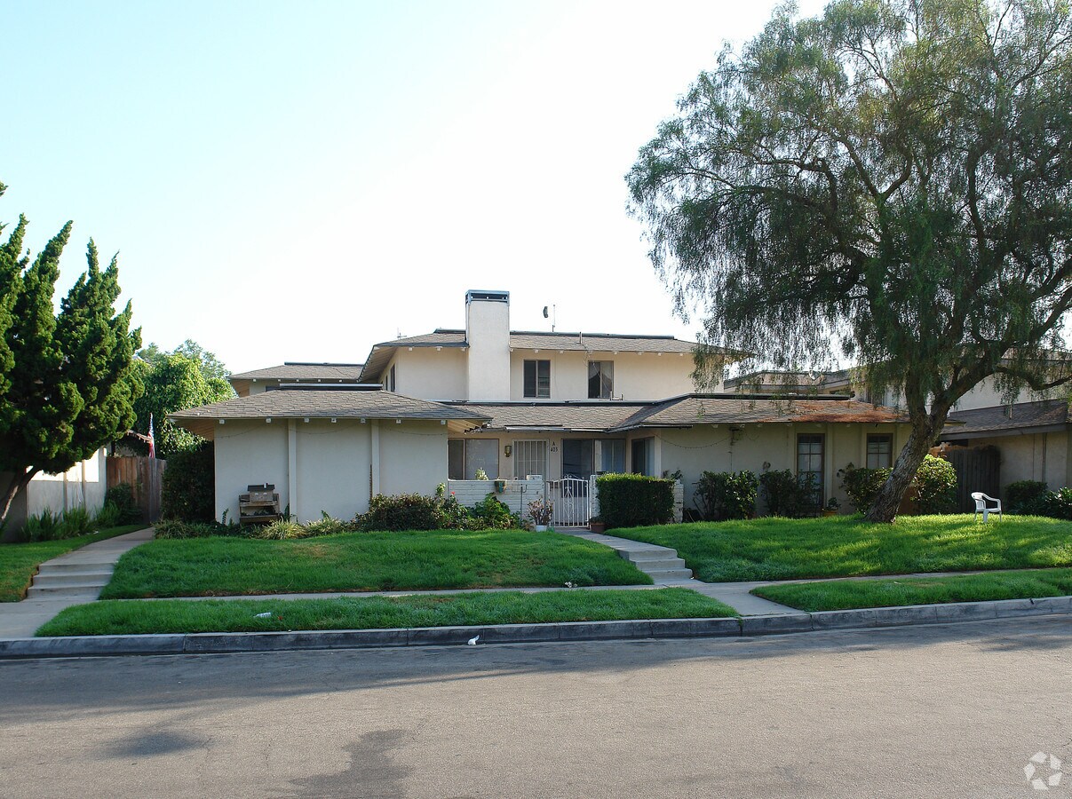 Photo - 403 W Rosewood Ave